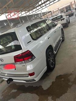 تويوتا لاندكروزر